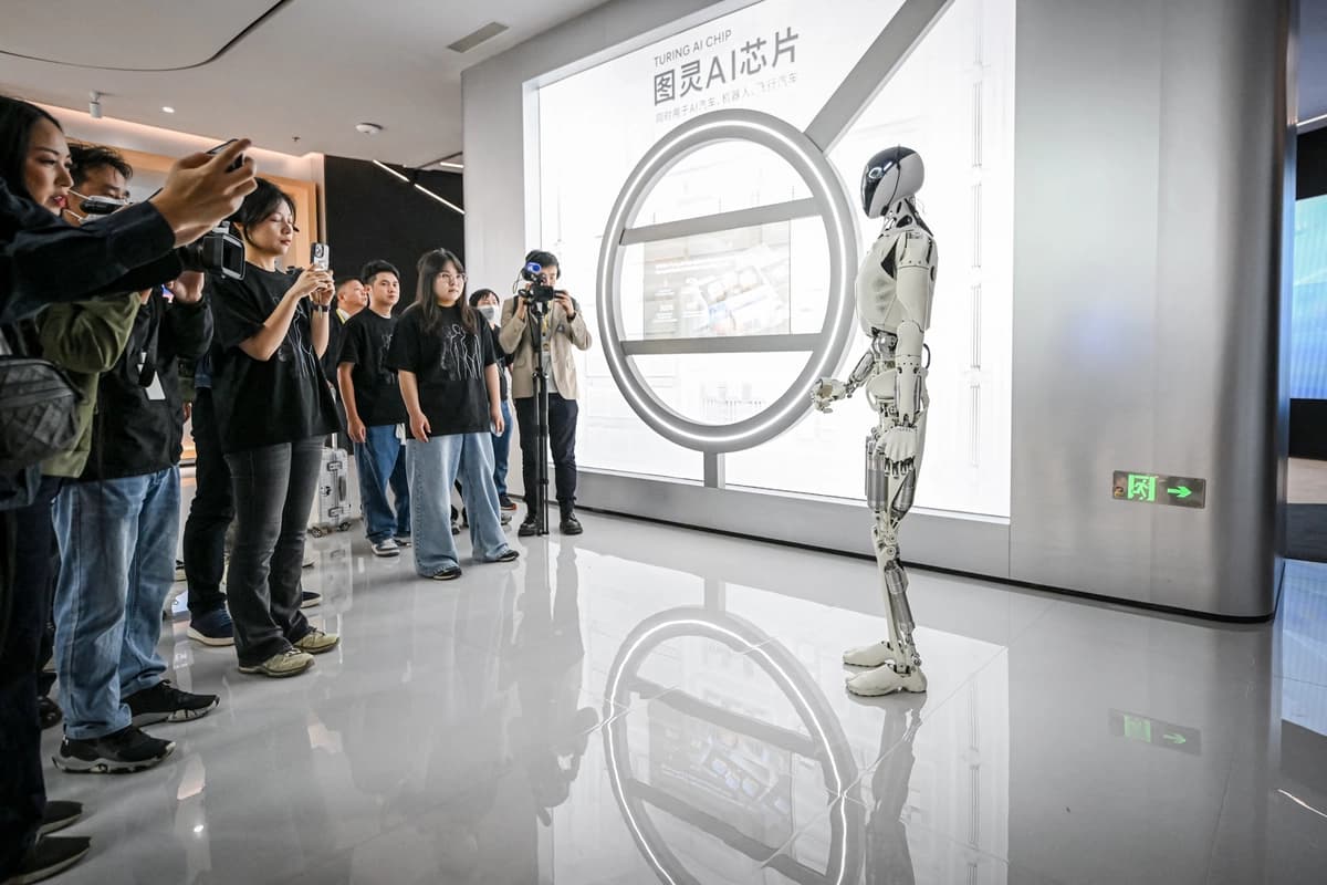 Fábricas en China sustituyen a trabajadores por robots en un contexto de alto desempleo