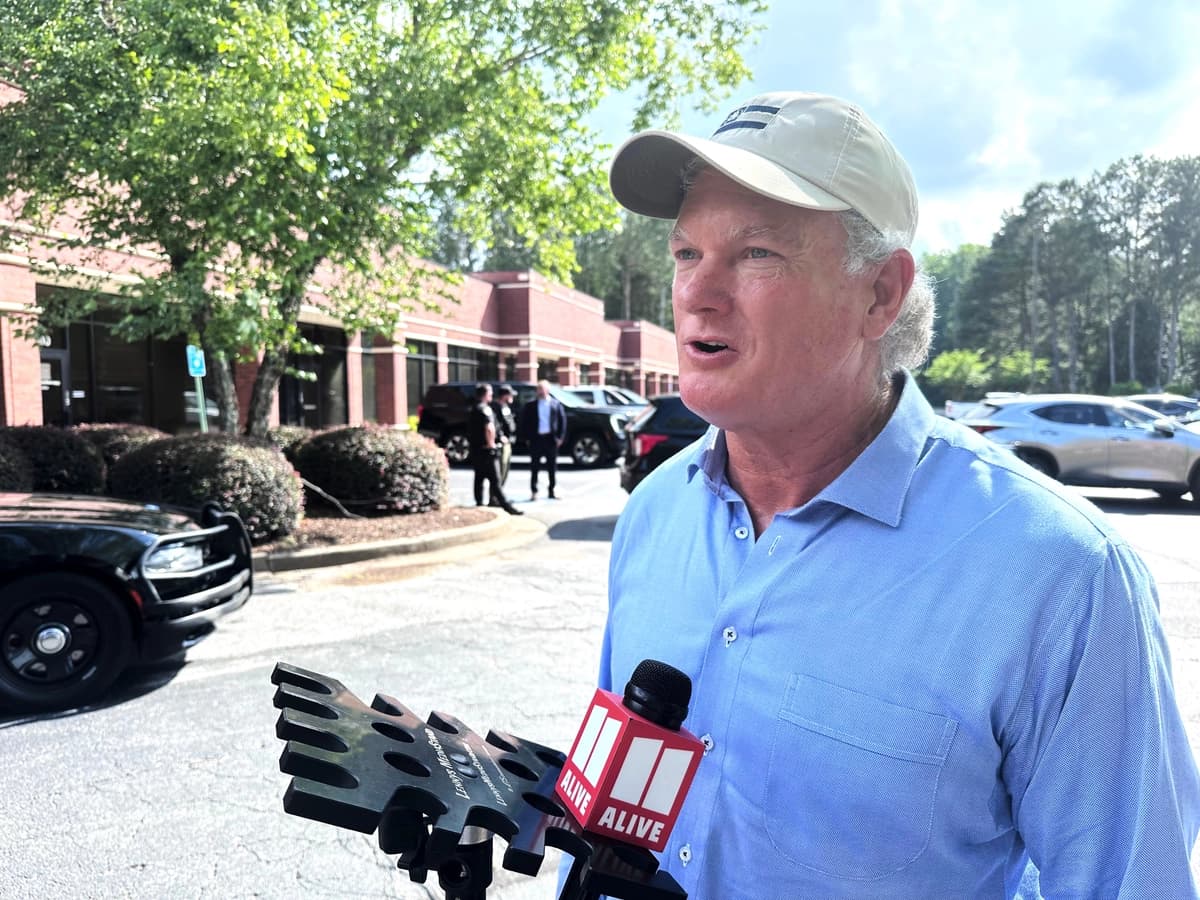 Collins, respaldado por Trump, gana la primaria republicana al Senado en Georgia