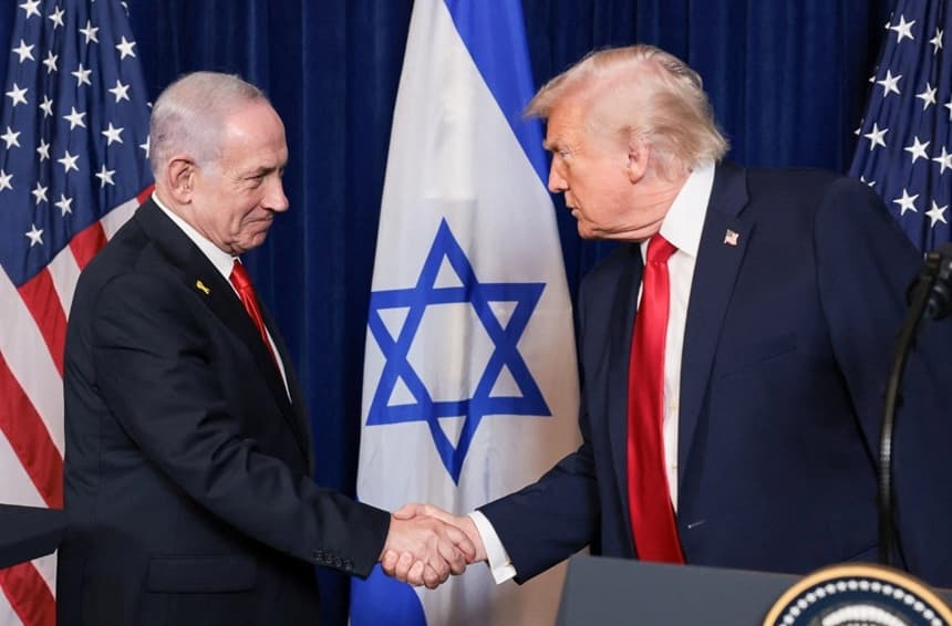 El presidente de Estados Unidos, Donald Trump, y el primer ministro israelí, Benjamin Netanyahu, ofrecen una conferencia de prensa tras reunirse en el resort Mar-a-Lago de Trump en Palm Beach, Florida, el 29 de diciembre de 2025. (Jonathan Ernst/Reuters)