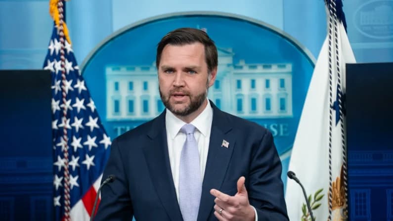Vance sale al paso de los cuestionamientos de Israel al pacto de Trump con Irán