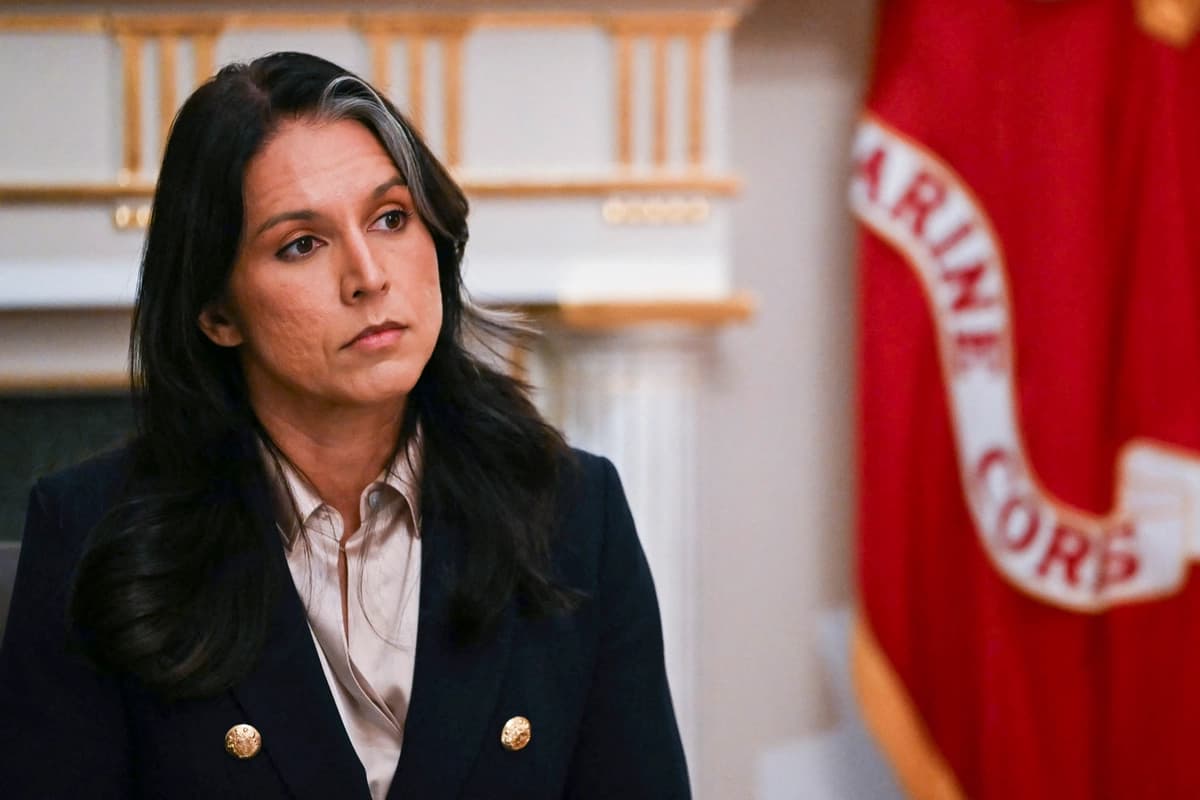 La directora de Inteligencia Nacional, Tulsi Gabbard, en Washington el 2 de diciembre de 2025. (Andrew Caballero-Reynolds/AFP vía Getty Images).