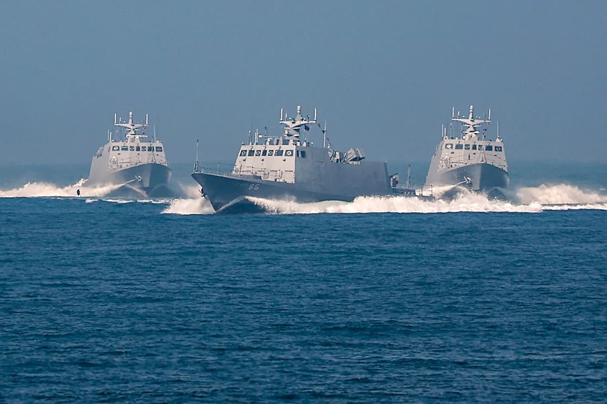 Embarcaciones misileras de la clase Kuang Hua VI participan en maniobras militares de primavera en la base naval de Tsoying en Kaohsiung el 29 de enero de 2026. (I-Hwa Cheng/AFP vía Getty Images)
