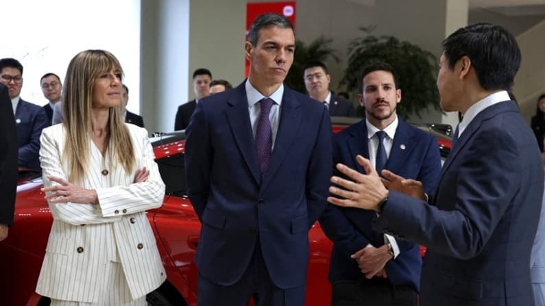 Juez ordena juicio contra esposa de Pedro Sánchez por cargos de corrupción