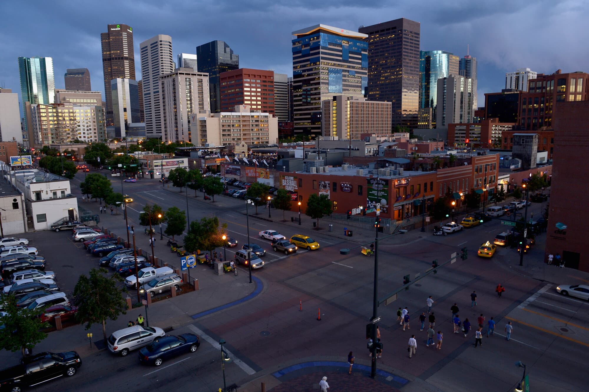 Vista de la intersección entre la calle 20 y la calle Blake, con el perfil urbano de Denver al fondo, el 13 de junio de 2012 en Denver, Colorado. (Doug Pensinger/Getty Images)