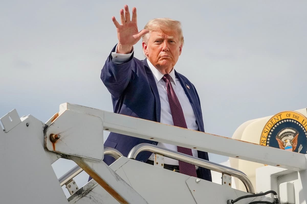 Trump: Irán dice que no se han solicitado peajes en el estrecho de Ormuz