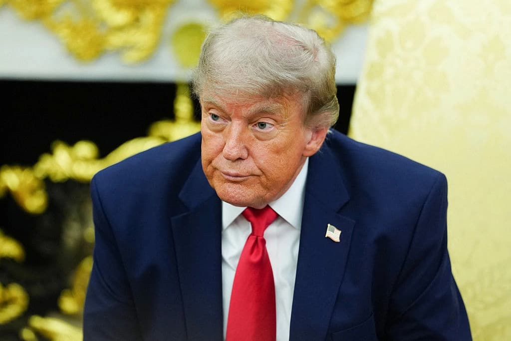 El presidente Donald Trump habla durante una reunión con el secretario general de la OTAN, Mark Rutte, en el Despacho Oval de la Casa Blanca en Washington el 24 de junio de 2026. (Aaron Schwartz/AFP vía Getty Images).