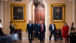 Trump se reúne con senadores republicanos para impulsar la Ley SAVE America
