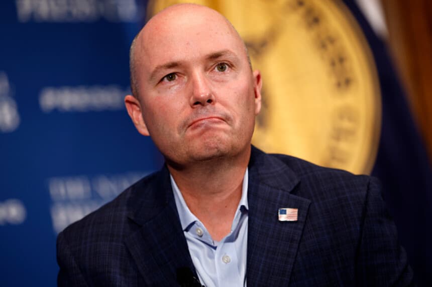 El gobernador de Utah, Spencer Cox, participa en un debate sobre colaboración bipartidista en el National Press Club el 4 de septiembre de 2025 en Washington, D.C., junto al gobernador de Maryland, Wes Moore. (Kevin Dietsch/Getty Images).