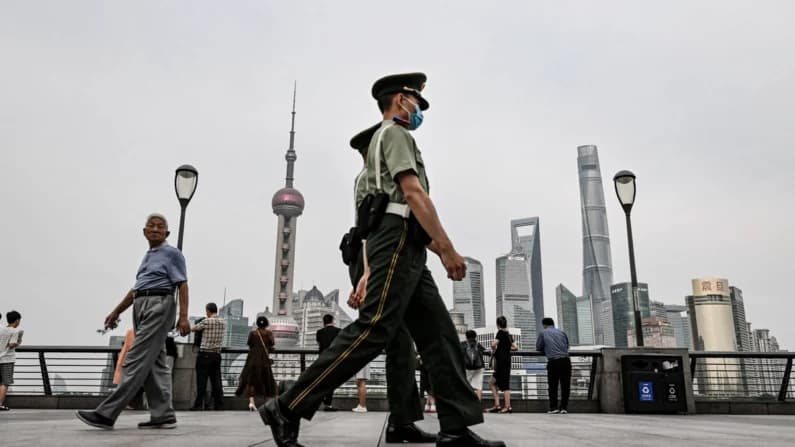 Campaña anticorrupción de Beijing golpea a funcionarios de base y genera resistencia