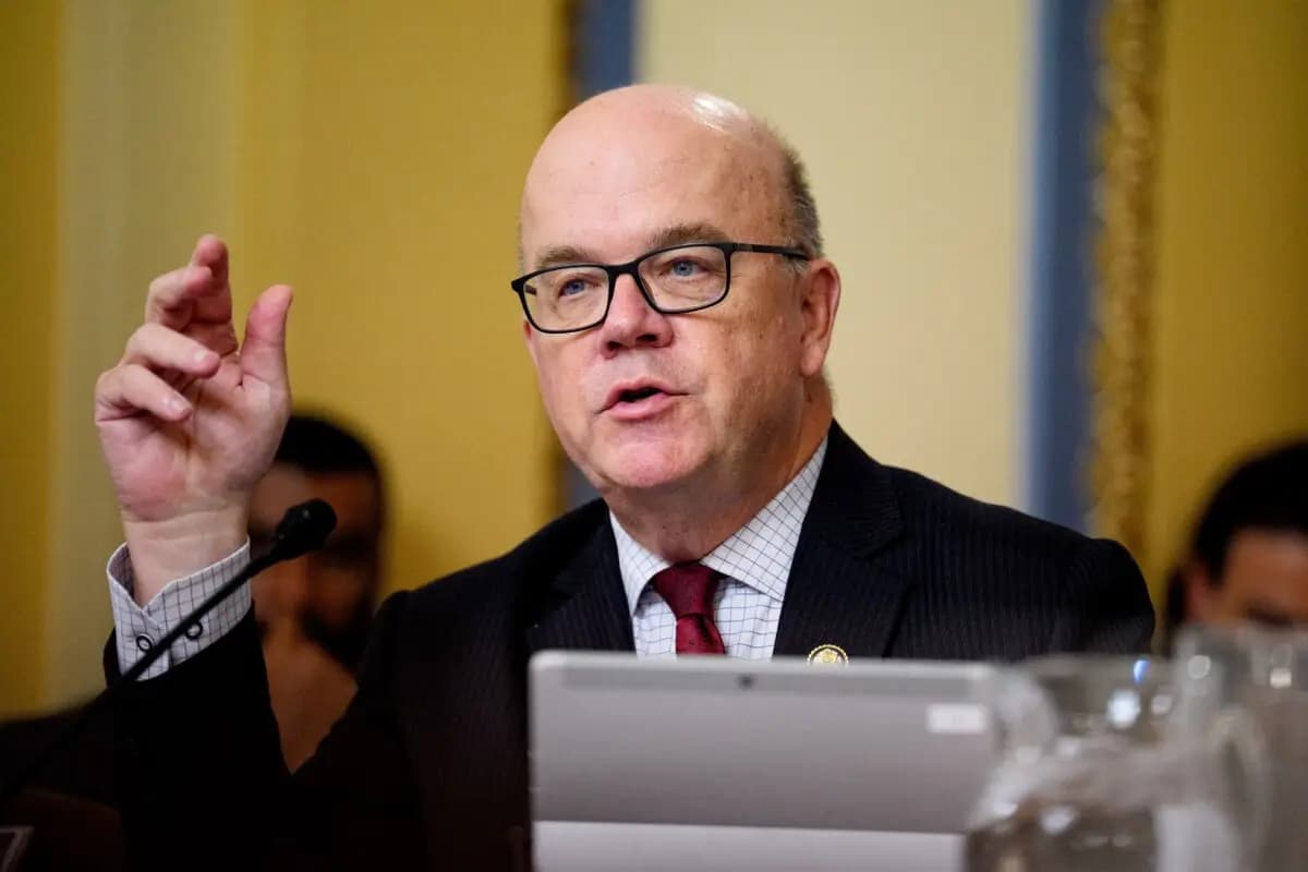 El diputado Jim McGovern (D-Mass.) interviene durante una audiencia del Comité de Reglas de la Cámara de Representantes en el Capitolio el 16 de septiembre de 2025. (Andrew Harnik/Getty Images).
