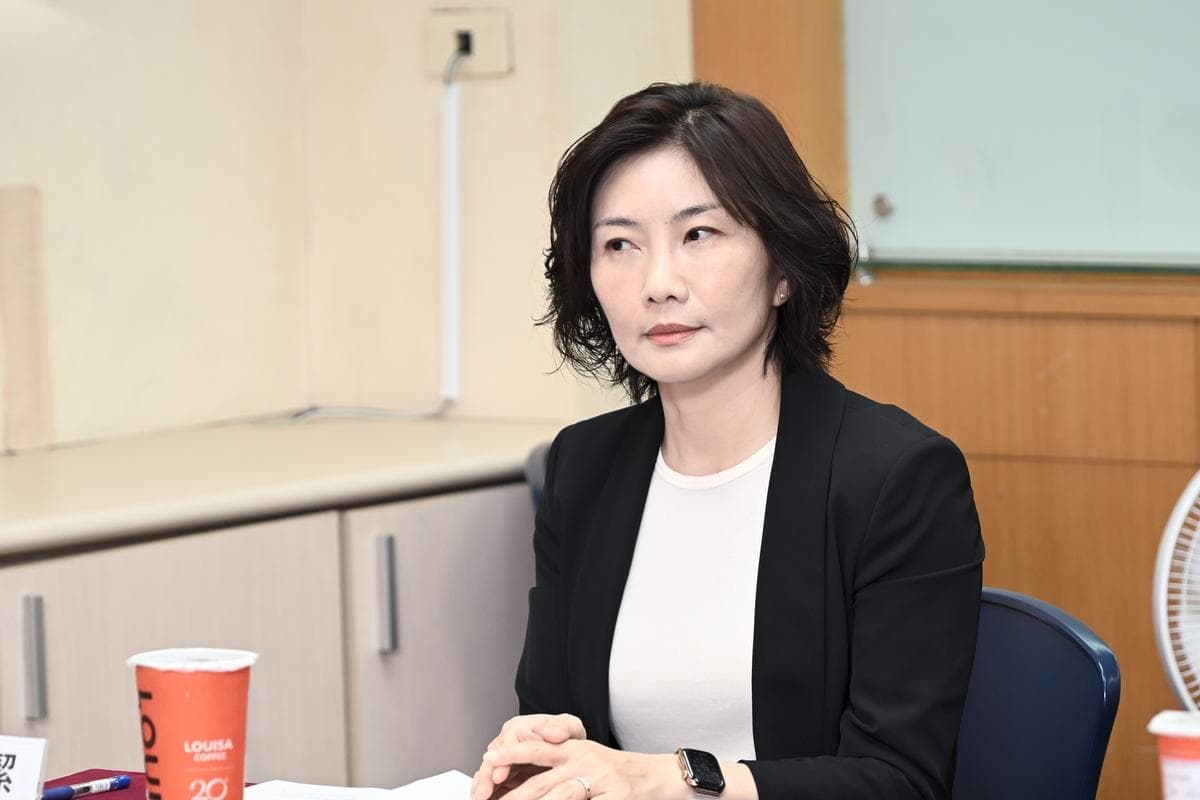 Chen Yu-jie, profesor investigador asociado del Institutum Iurisprudentiae de la Academia Sinica, asiste a un foro organizado por la Asociación de Intercambio de Élites de Asia-Pacífico en Taipéi, Taiwán, el 1 de julio de 2026. (Sung Pi-lung/The Epoch Times)