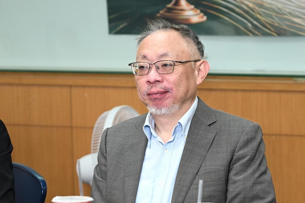 Fan Shih-ping, profesor del Instituto de Posgrado de Ciencias Políticas de la Universidad Normal Nacional de Taiwán, asiste a un foro organizado por la Asociación de Intercambio de Élites de Asia-Pacífico en Taipéi, Taiwán, el 1 de julio de 2026. (Sung Pi-lung/The Epoch Times)