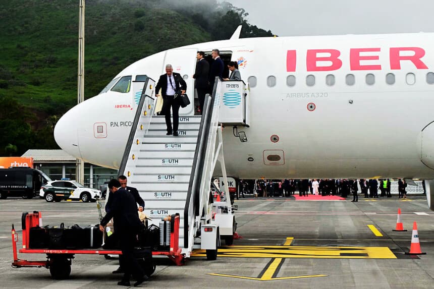 Iberia reanudará el 9 de julio sus vuelos regulares a Venezuela tras los terremotos