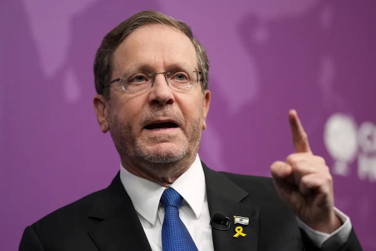El presidente israelí, Isaac Herzog, habla en un evento en Chatham House, en Londres, el 10 de septiembre de 2025. (Alistair Grant/Getty Images).