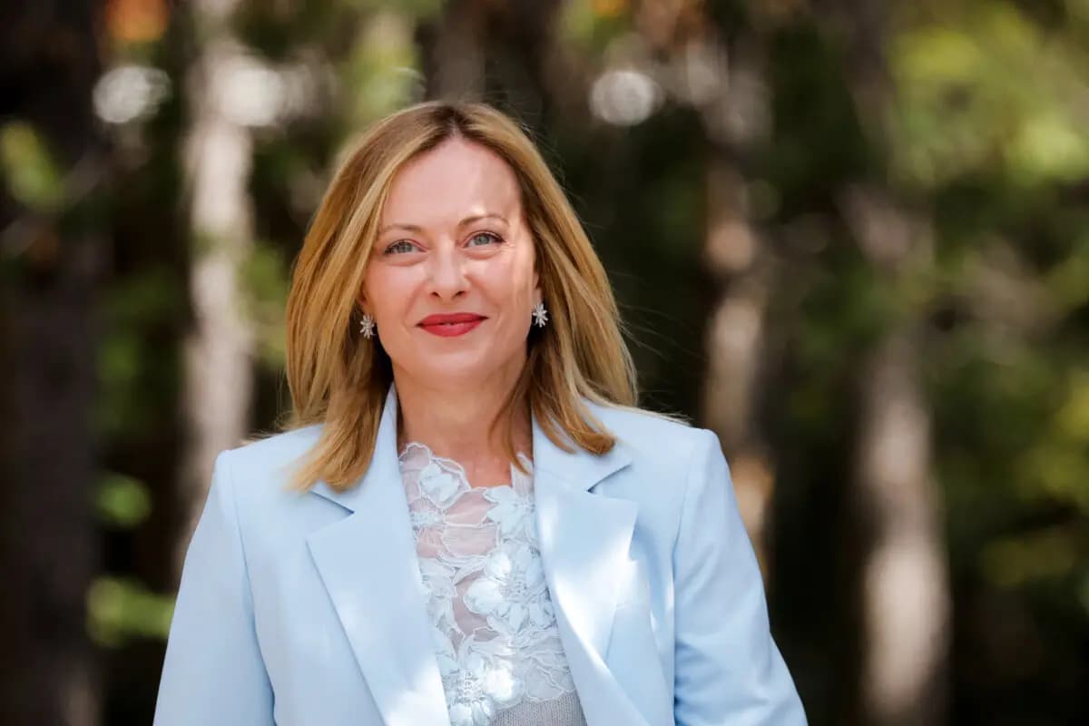 <em>La primera ministra italiana, Giorgia Meloni, llega a la cumbre del Grupo de los Siete (G7) en el Pomeroy Kananaskis Mountain Lodge en Alberta, Canadá, el 16 de junio de 2025. (Ludovic Marin/AFP vía Getty Images).</em>