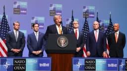 Trump advierte sobre la expansión global del comunismo durante la cumbre de la OTAN