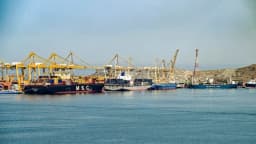 EE. UU. lanza nuevos ataques contra Irán tras agresión a un buque en el estrecho de Ormuz
