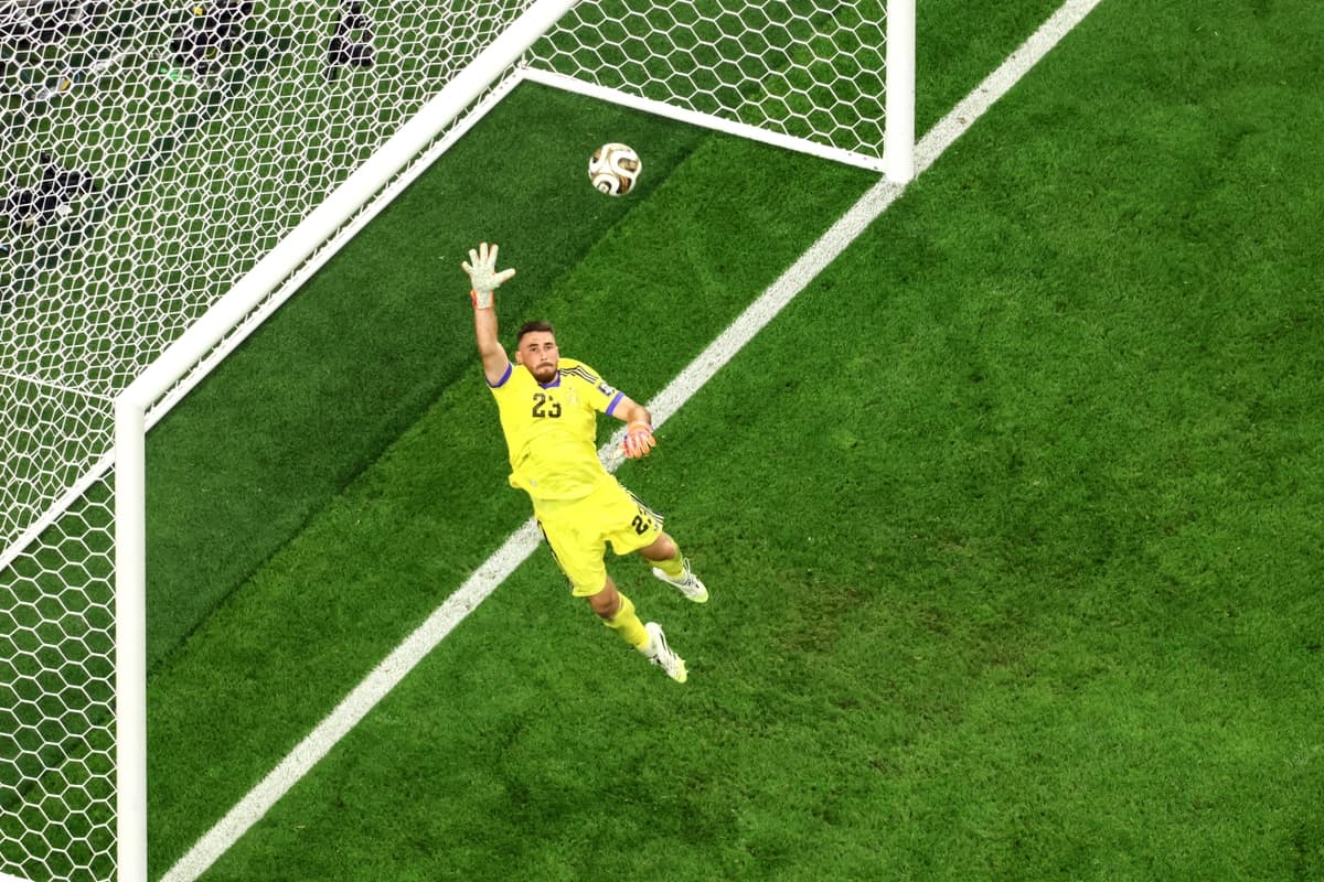 Duelo de gigantes: España y Argentina chocan por la gloria mundialista