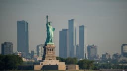 Gobernadora Hochul insta a usar mascarillas mientras el humo de los incendios en Canadá cubre Nueva York