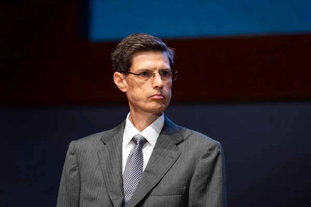 Alejandro Centurion, director asociado de asuntos médicos de Médicos contra la Sustracción Forzada de Órganos, en el Capitolio de Estados Unidos el 21 de julio de 2026. (Madalina Kilroy/The Epoch Times)
