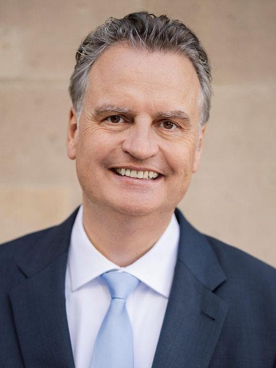 El Dr. Günter Krings, vicepresidente del grupo parlamentario de la Unión Demócrata Cristiana/Unión Social Cristiana (CDU/CSU) en el Bundestag alemán. (Cortesía de la Oficina de Günter Krings).