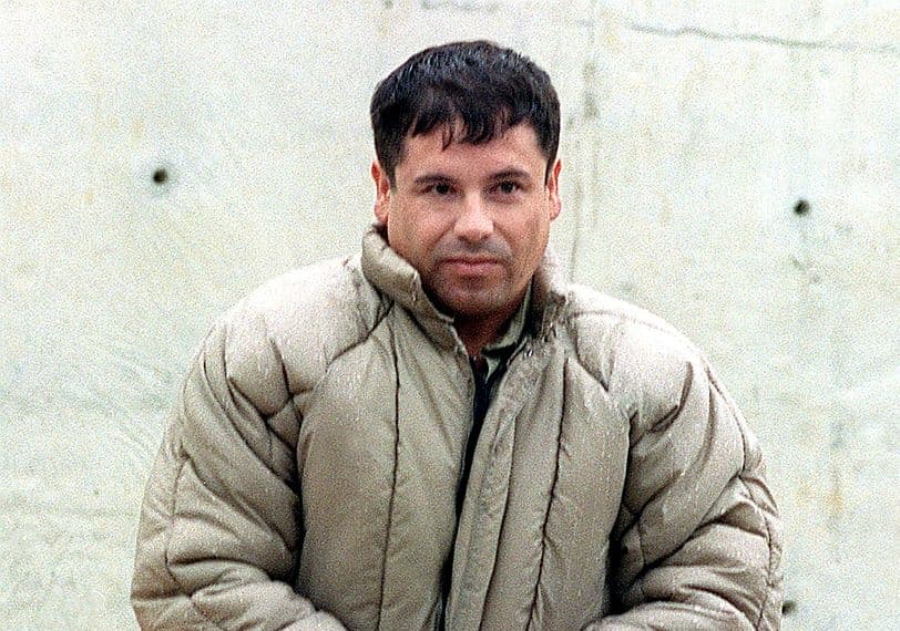 <em>Esta fotografía de archivo, tomada el 10 de julio de 1993, muestra al narcotraficante Joaquín Guzmán Loera, "el Chapo" Guzmán, en la prisión de máxima seguridad de Almoloya de Juárez, México. Las autoridades mexicanas anunciaron que Guzmán escapó el 20 de enero de 2001 del penal de máxima seguridad de Puente Grande, en Jalisco. (Gerardo Magallón/AFP vía Getty Images)</em>
