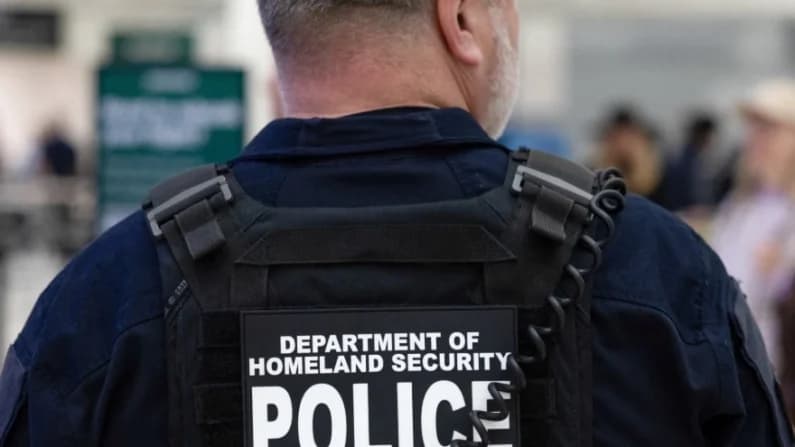 Corte crea división entre circuitos que permite a cortes frenar deportaciones