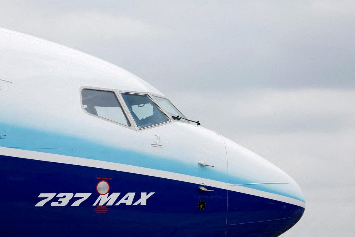 El avión Boeing 737 MAX se exhibe en el Salón Aeronáutico Internacional de Farnborough, en Farnborough, Inglaterra, el 20 de julio de 2022. (Peter Cziborra/Reuters)