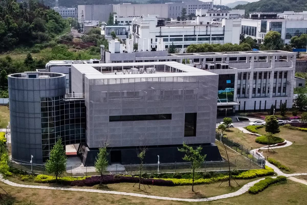 <em>Una vista aérea muestra el laboratorio P4 en el Instituto de Virología de Wuhan, China, el 17 de abril de 2020. (Hector Retamal/AFP vía Getty Images).</em>