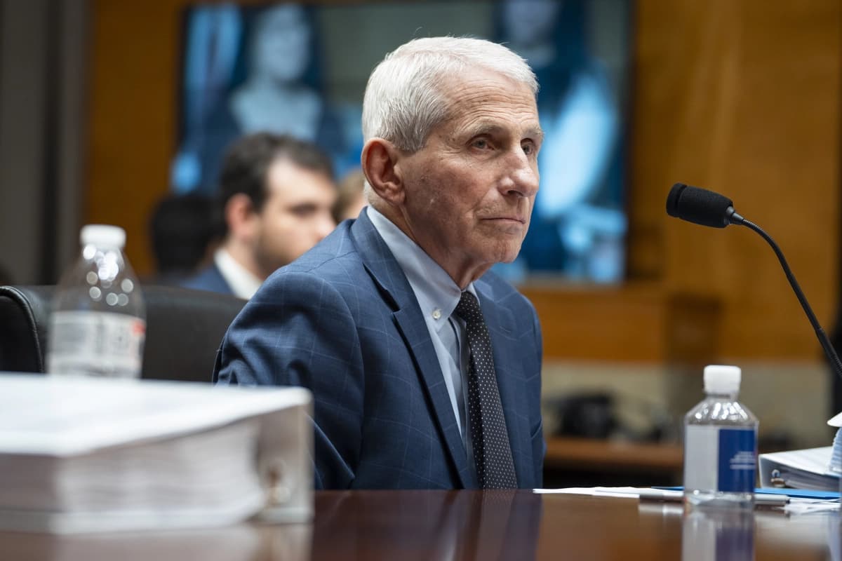 Qué saber sobre la decisión de Fauci de acogerse a la Quinta Enmienda en una audiencia del Senado