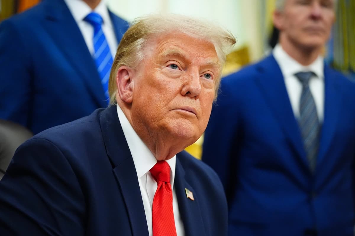 Trump defiende el fondo contra la "militarización", pero admite que no es viable