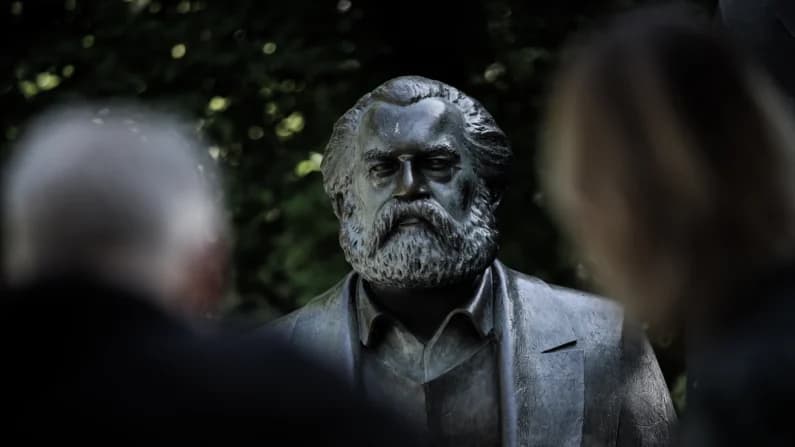 El comunismo ha vuelto: Los marxistas están de regreso