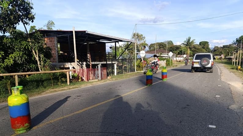 Presentan cargos por terrorismo contra cuatro acusados del ataque a una emisora de RCN