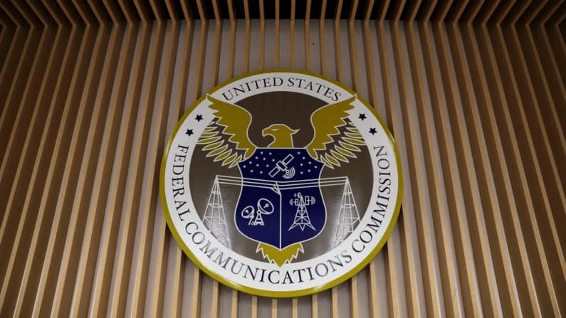 La FCC anula límite de propiedad de TV que restringe las fusiones