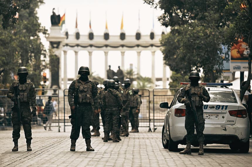 Ecuador dicta prisión preventiva a tres personas por el asesinato de funcionario de Fiscalía