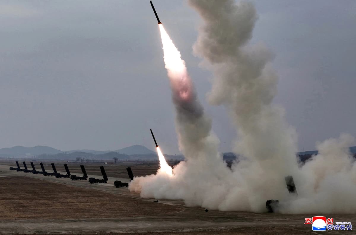 Corea del Norte lanza misiles durante reducción de prácticas entre EE. UU. y Seúl