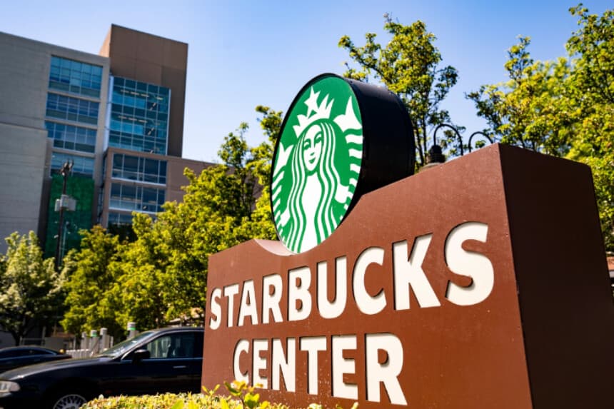 Starbucks elimina cientos de puestos de trabajo corporativos en su sede de Seattle