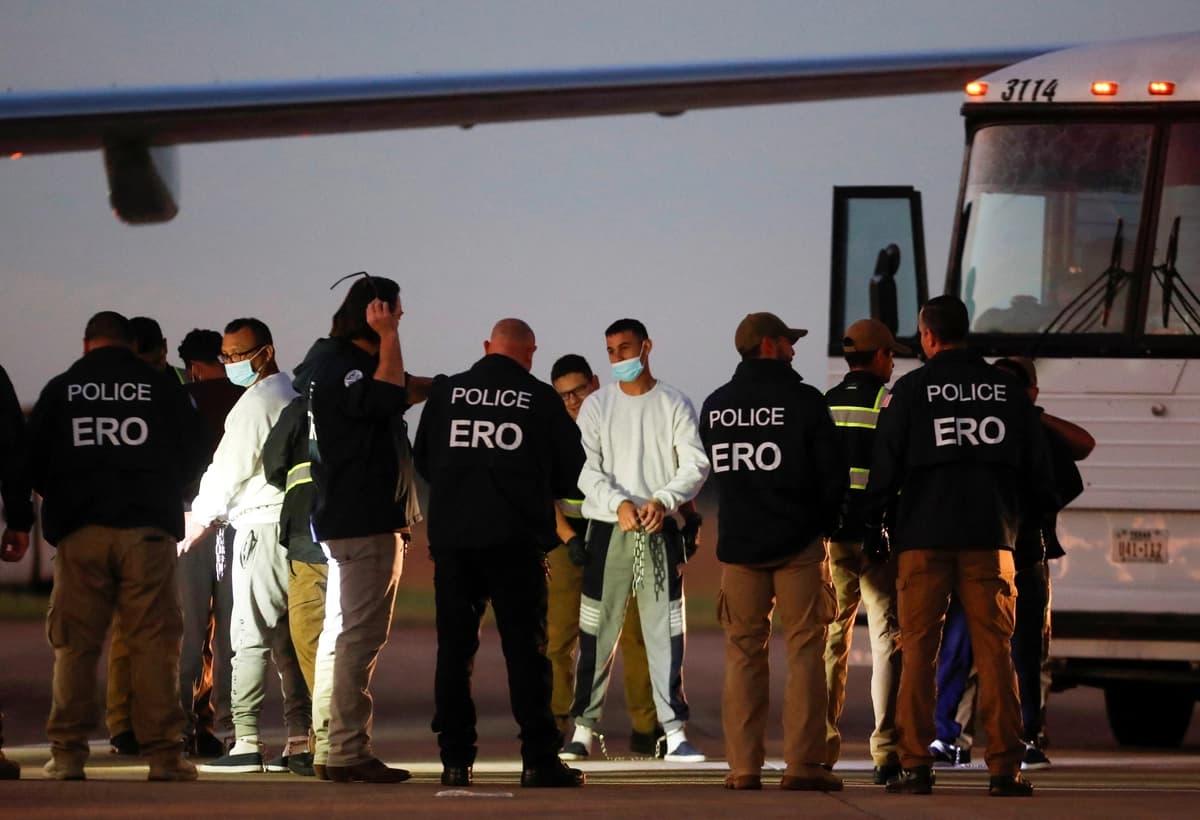 Primer vuelo de deportación a Haití tras suspensión del TPS incluyó pedófilos y narcotraficantes: DHS