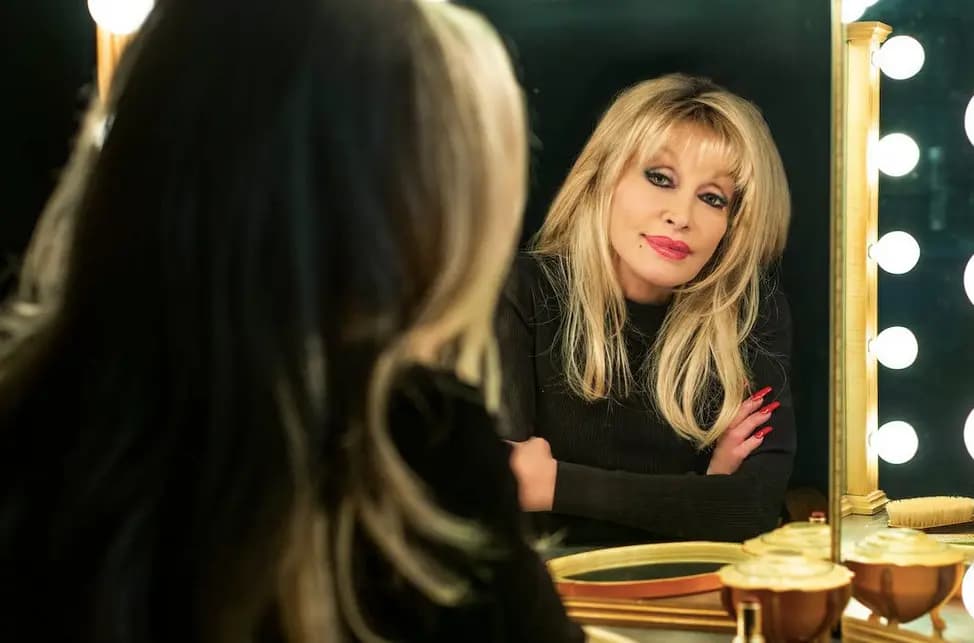 Dolly Parton en "Dolly Parton: Here I Am". (British Broadcasting Corporation).