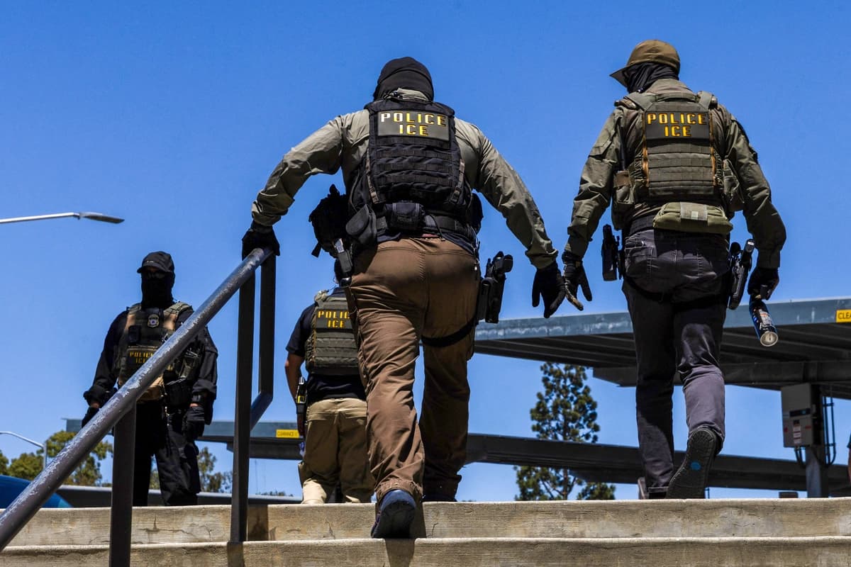 Más de 120 inmigrantes ilegales fueron detenidos por el ICE dentro de un club nocturno de Memphis