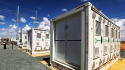 Latinoamérica duplica en menos de un año su capacidad de almacenamiento eléctrico en baterías