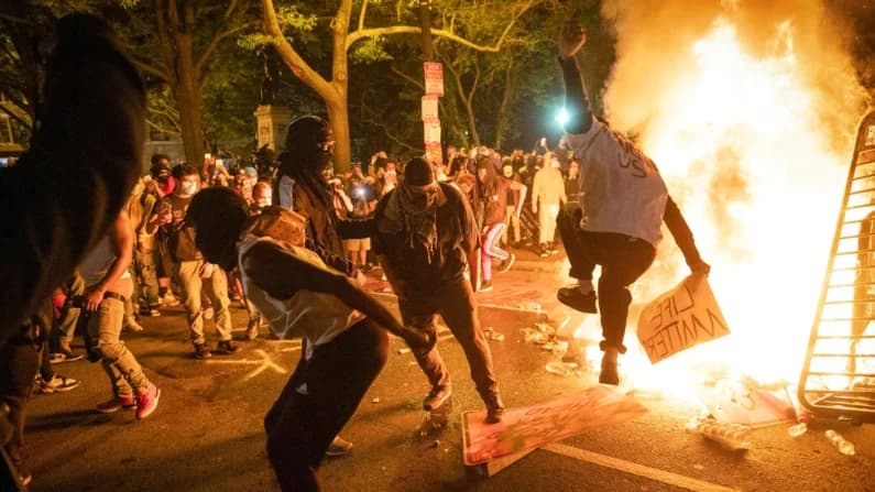 Estados Unidos y Occidente no pueden tolerar más violencia política