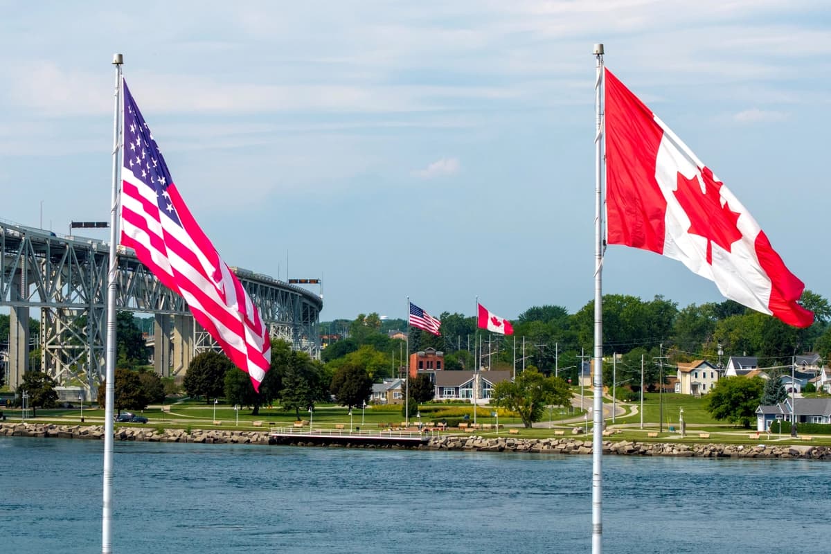 Trump bloquea la entrada de productos canadienses al programa de adquisiciones federales