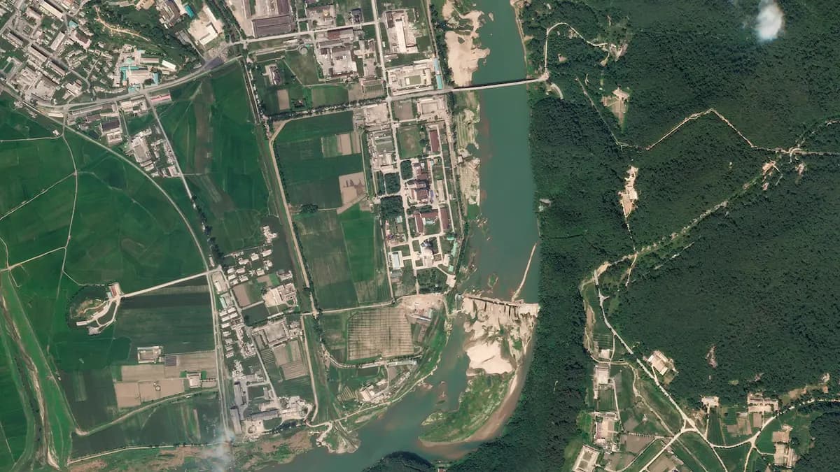 El principal complejo nuclear de Corea del Norte en Yongbyon, el 27 de julio de 2021. (Planet Labs Inc. vía AP).