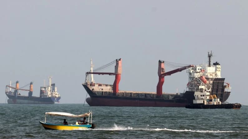 En medio de la tensión regional, los hutíes lanzan ataques contra Arabia Saudita