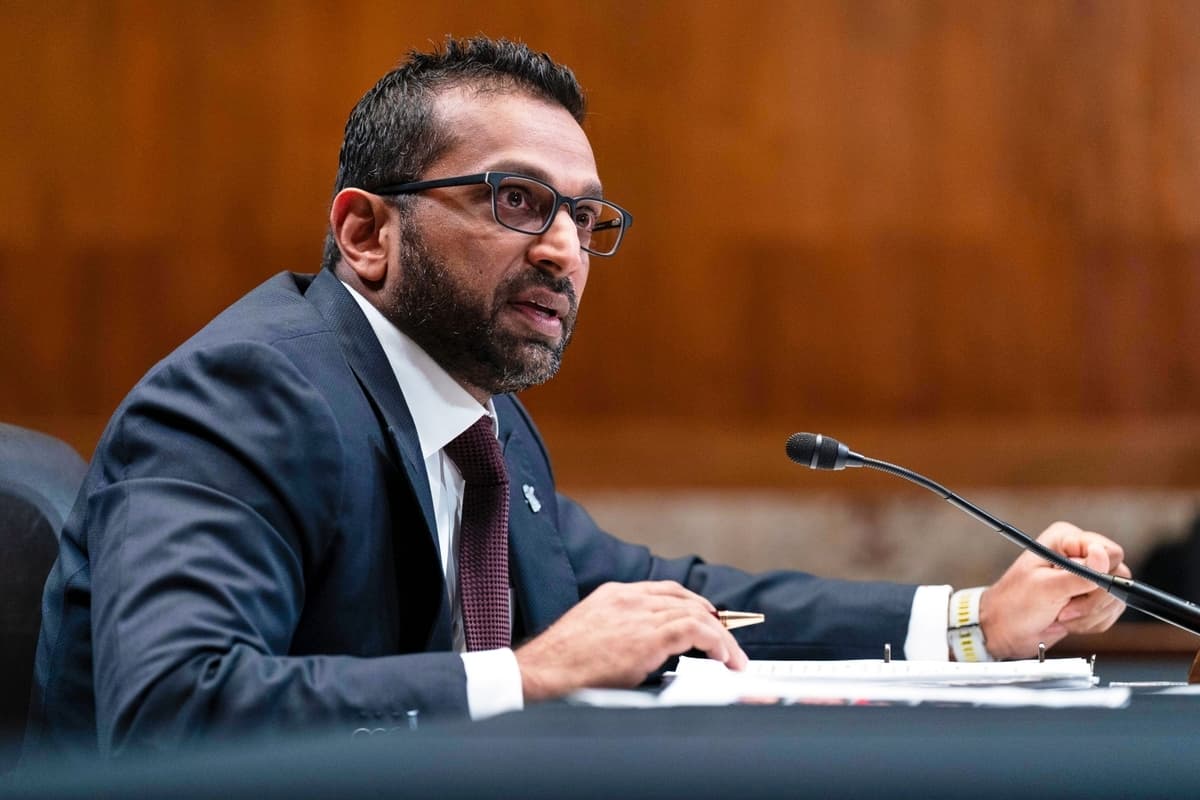 El director del FBI, Kash Patel, rinde testimonio ante una comisión del Senado en el Capitolio, en Washington, el 8 de mayo de 2025. (Jose Luis Magana/AP Photo)
