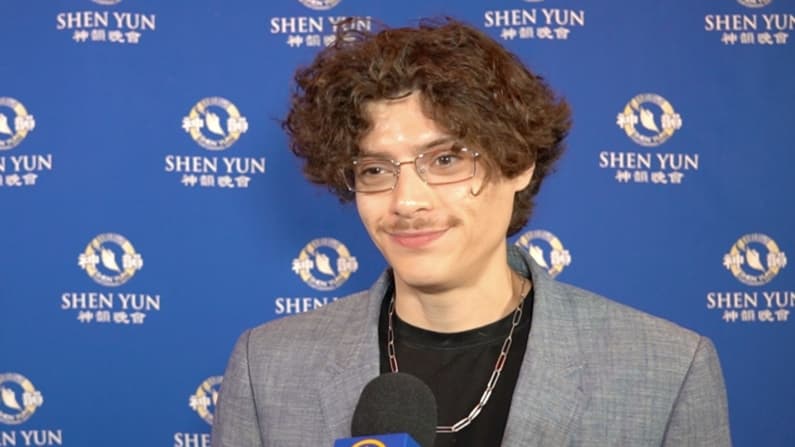 Mathias Chaviano, actor y modelo, asistió al espectáculo de Shen Yun Performing Arts en el Auditorio Nacional el sábado 4 de mayo de 2024 en la Ciudad de México, México. (NTD)