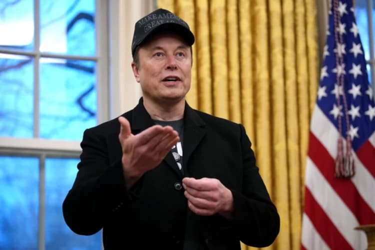 Musk consultará con Trump posible reembolso de USD 5000 a contribuyentes con ahorros del DOGE