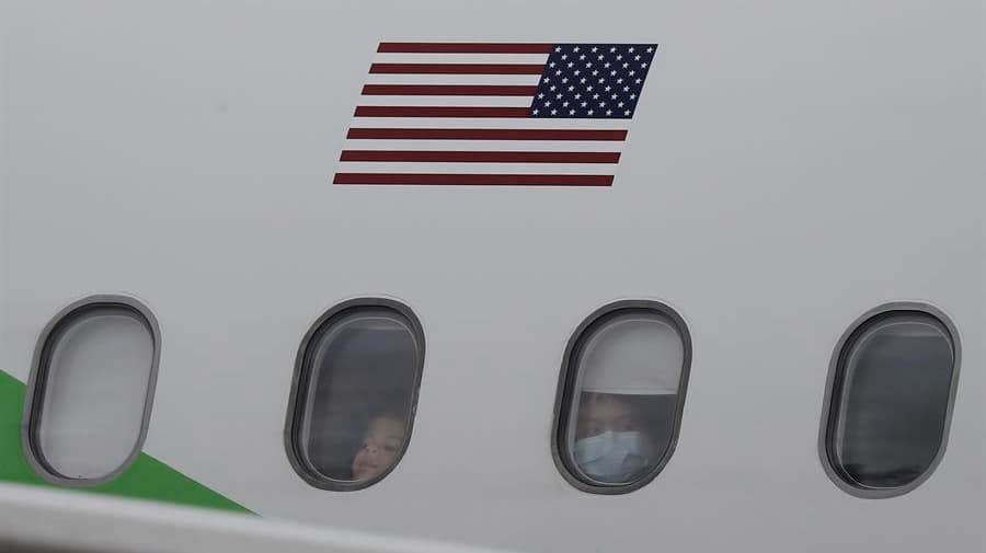 Honduras colabora con EE. UU. para deportación de migrantes venezolanos a su país