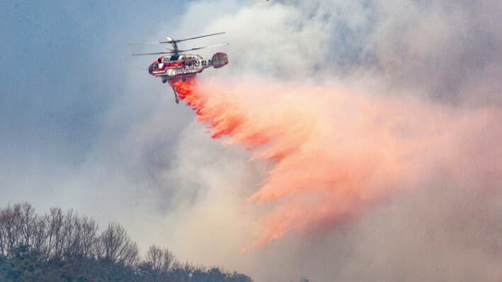 Incendios forestales azotan sur de Corea del Sur y matan al menos a 18 personas